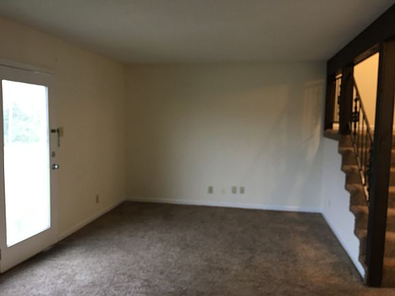 2nd image of 2110 Ashland City Rd APT A