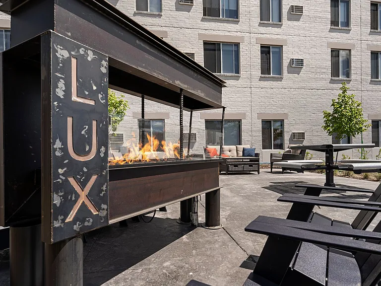Lux Apartments — Photo 9