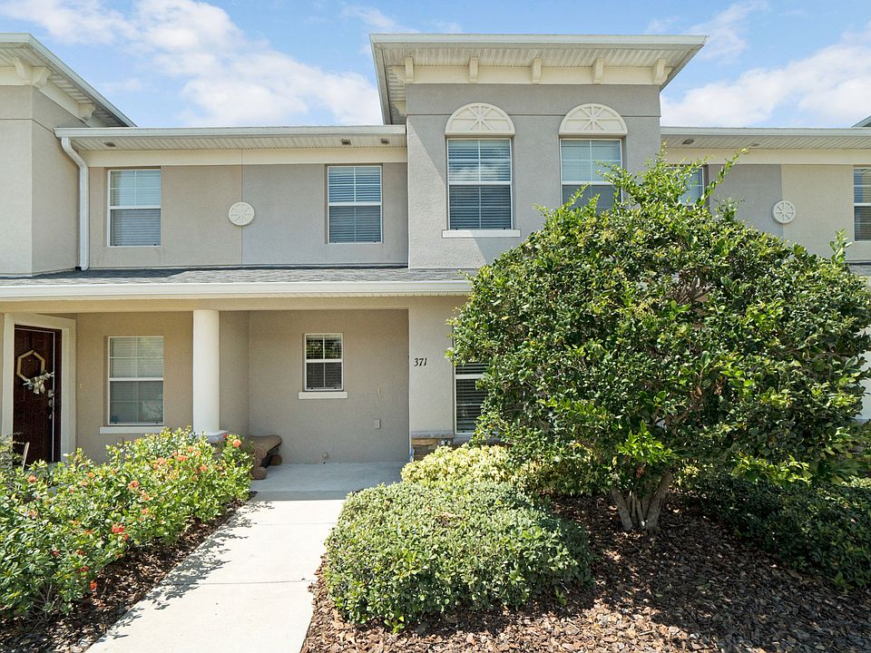 1st image of 371 Carina Cir
