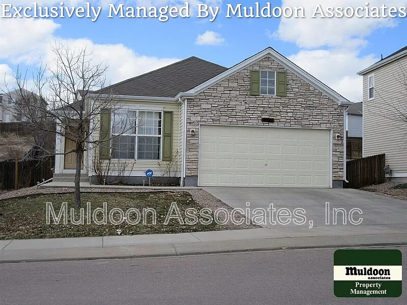 3 bed, 2.0 bath, 1328 sqft, $2,250 — Photo 1