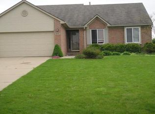 9119 Meadow View Ln, Saline, MI