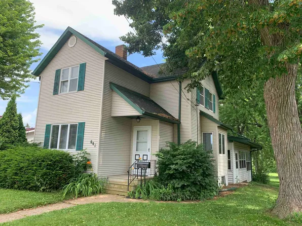 641 S Center St, Beaver Dam, WI 53916