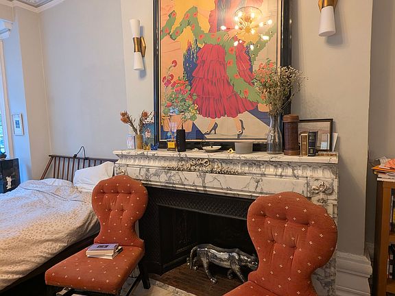 3rd image of 212 W 71st St APT 2A