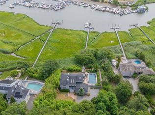 337 Roe Ave, East Patchogue, NY 11772