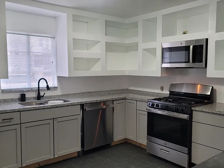 2513 Louisville Ave — Photo 13