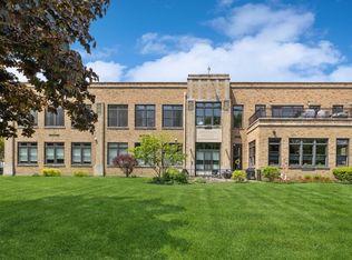 2214 S State St UNIT 205, Saint Joseph, MI 49085