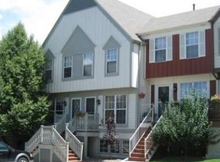 9884 W Cornell Pl, Lakewood, CO 80227
