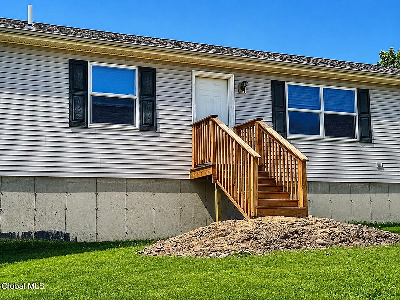 2nd image of 1225 Goldfoot Road