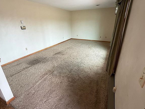 5th image of 16326 Wappes Rd