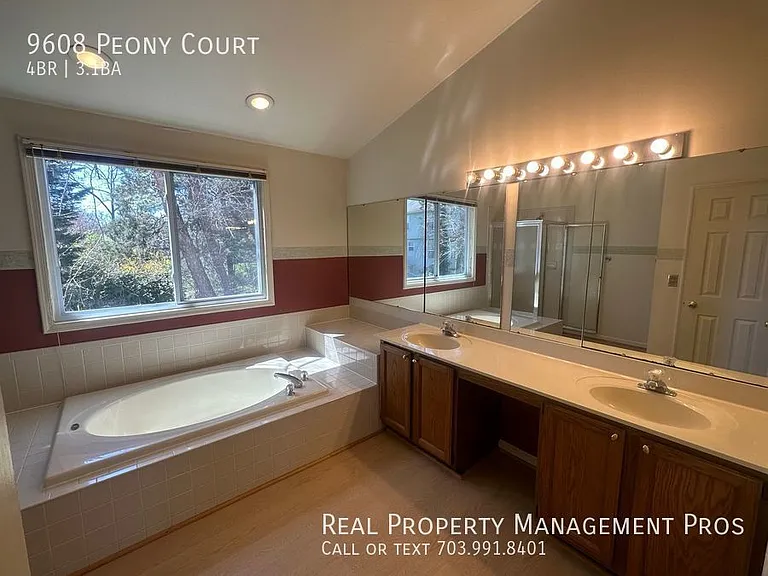 9608 Peony Ct — Photo 13