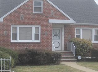 501 Knopf St, Linden, NJ 07036