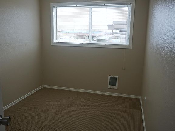 4th image of 240 E Whidbey Ave APT A2