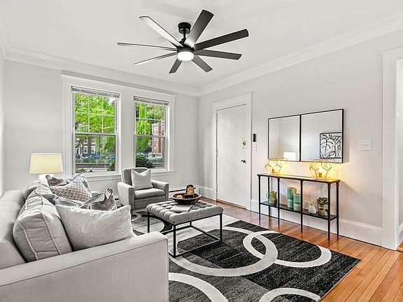 4th image of 1734 Commonwealth Ave APT 4