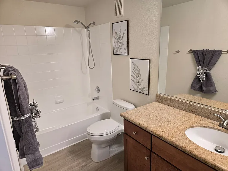 4400 S Jones Blvd #2103 — Photo 29