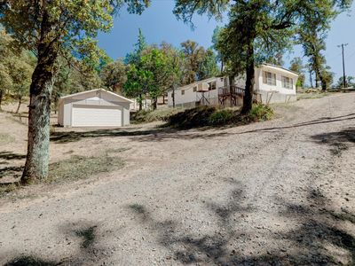 15065 Magnolia Rd, Grass Valley, CA, 95949