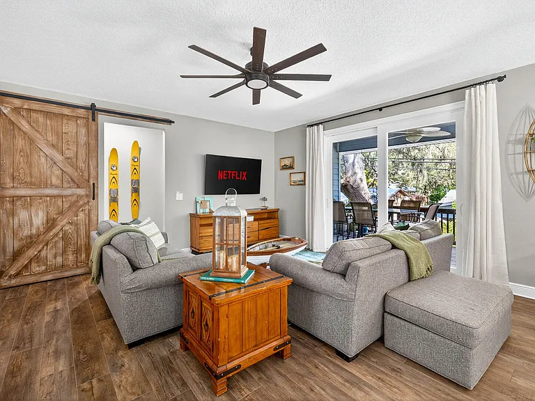 Beachway Ln — Photo 13