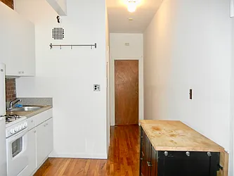 Rented by Brooklyn Heights Real Estate Inc