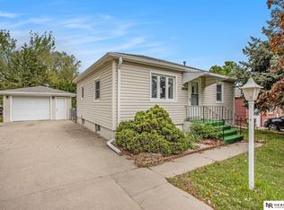 4230 N 11th St, Lincoln, NE 68521