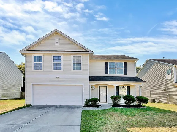 549 Gentle Breeze Ln, Rock Hill, SC 29730