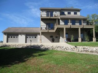 7085 N Blackburn Rd, Athens, OH 45701