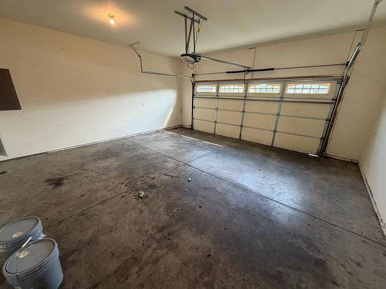 1513 Stonebluff Ct — Photo 21