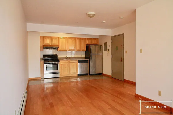 Rented by Grand & Co. | media 1