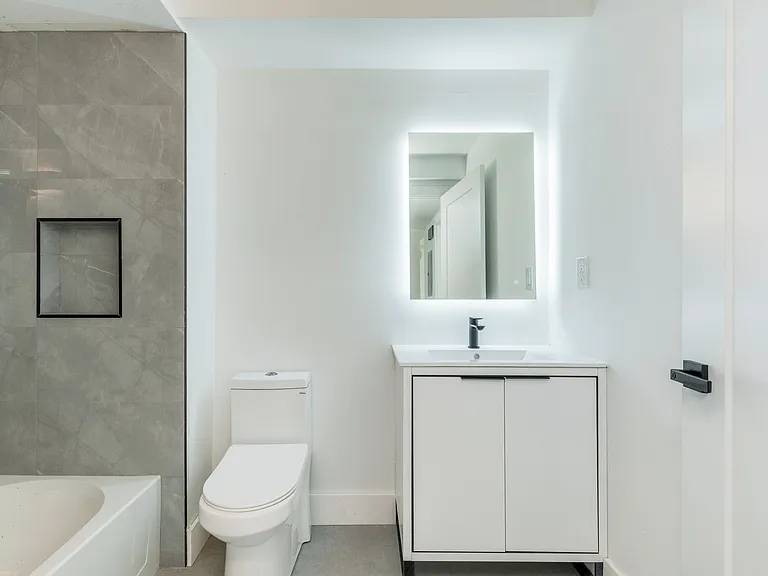 Artist's View 734 S 17th St — Photo 34