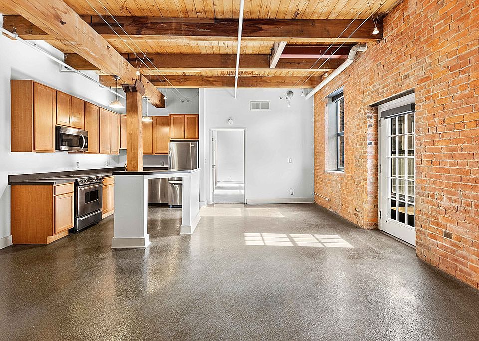 1st image of 6533 E Jefferson Ave APT 232