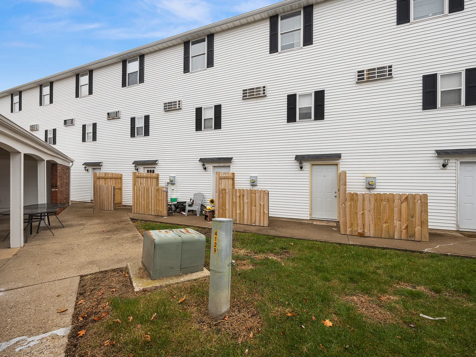 Sky Way Apartments — Photo 4