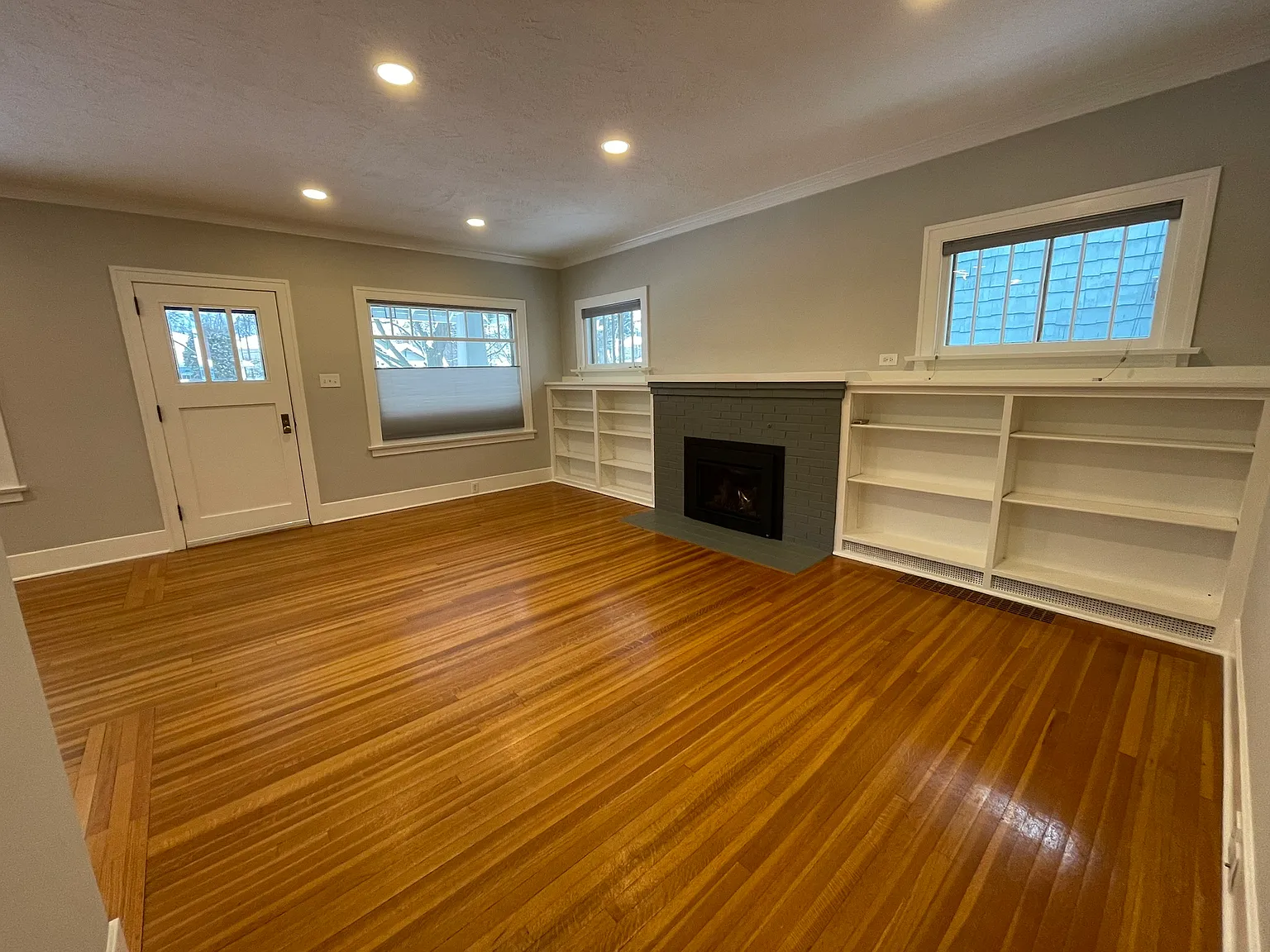 4 bed, 2534 sqft, $4,000 — Photo 3