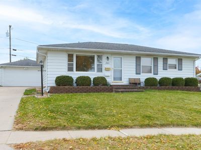 2825 Schultz Dr NW, Cedar Rapids, IA, 52405