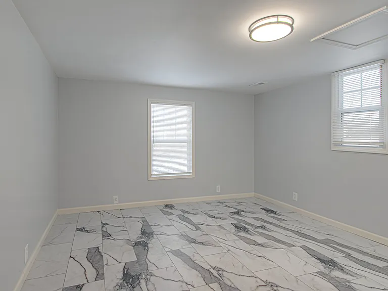 7720 Elm Ave — Photo 16