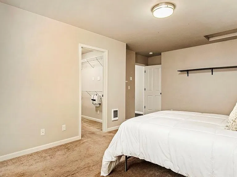 10303 Solstice Ave NW — Photo 6