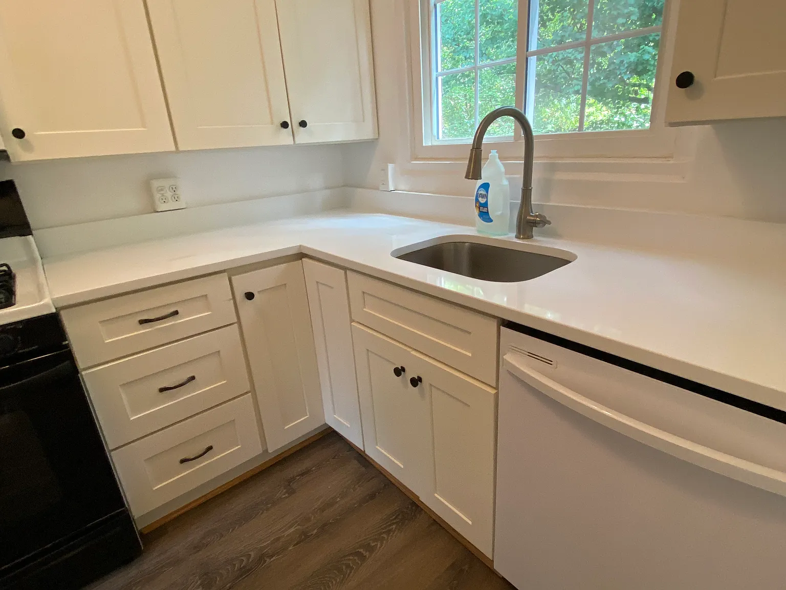 2 bed, 930 sqft, $2,500 — Photo 4