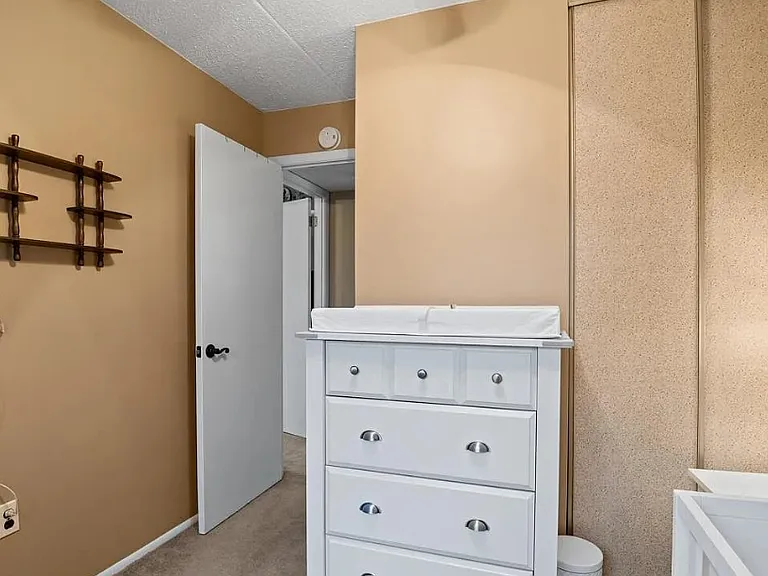 1708 Valley Dr #B2 — Photo 4