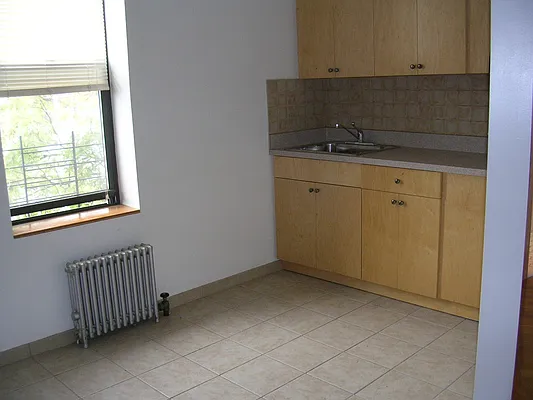 Rented by RV Realty | media 10