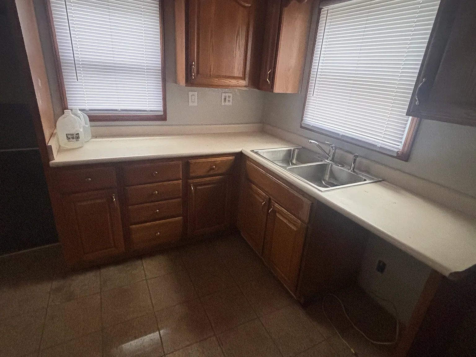 2 bed, 828 sqft, $1,085 — Photo 2