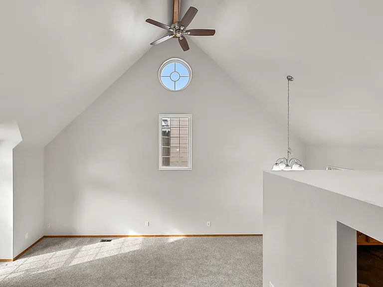 3640 Mountainside Dr — Photo 1