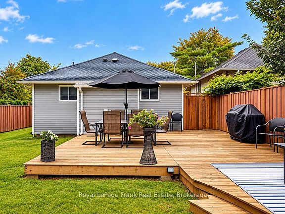 3rd image of 34 Pleasant View Ave