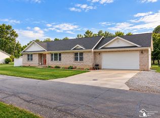 3472 Lakeshore Dr, Monroe, MI 48162