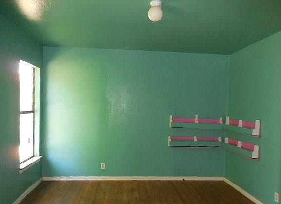 5th image of 3421 Millet Ave