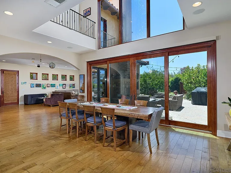 645 N Rios Ave — Photo 7