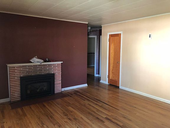 3rd image of 790 SE Garner St