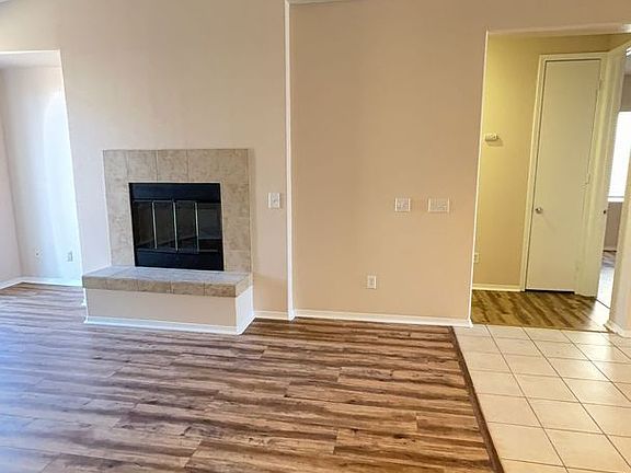 4th image of 16656 Hastings Pl