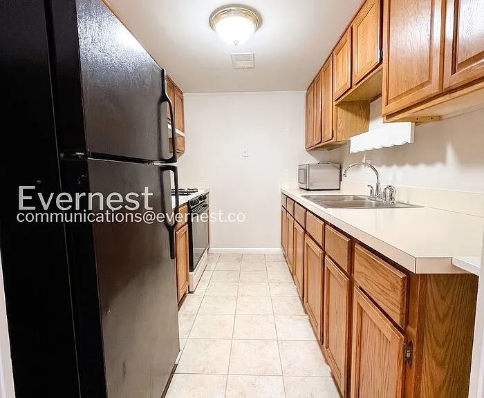 14806 Bryan Ct — Photo 2