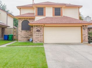 2114 Rose Cliff Ln, Carrollton, TX 75007