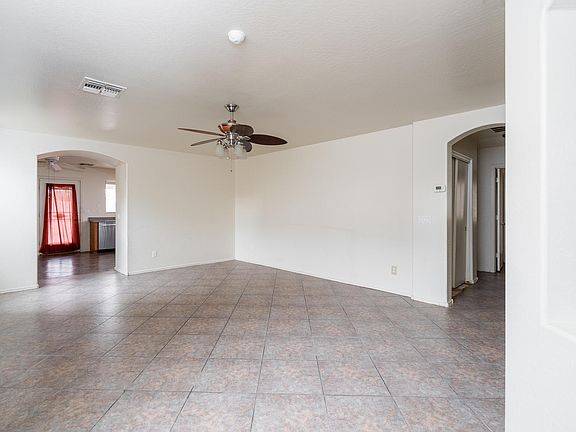 3rd image of 25147 W Park Ave