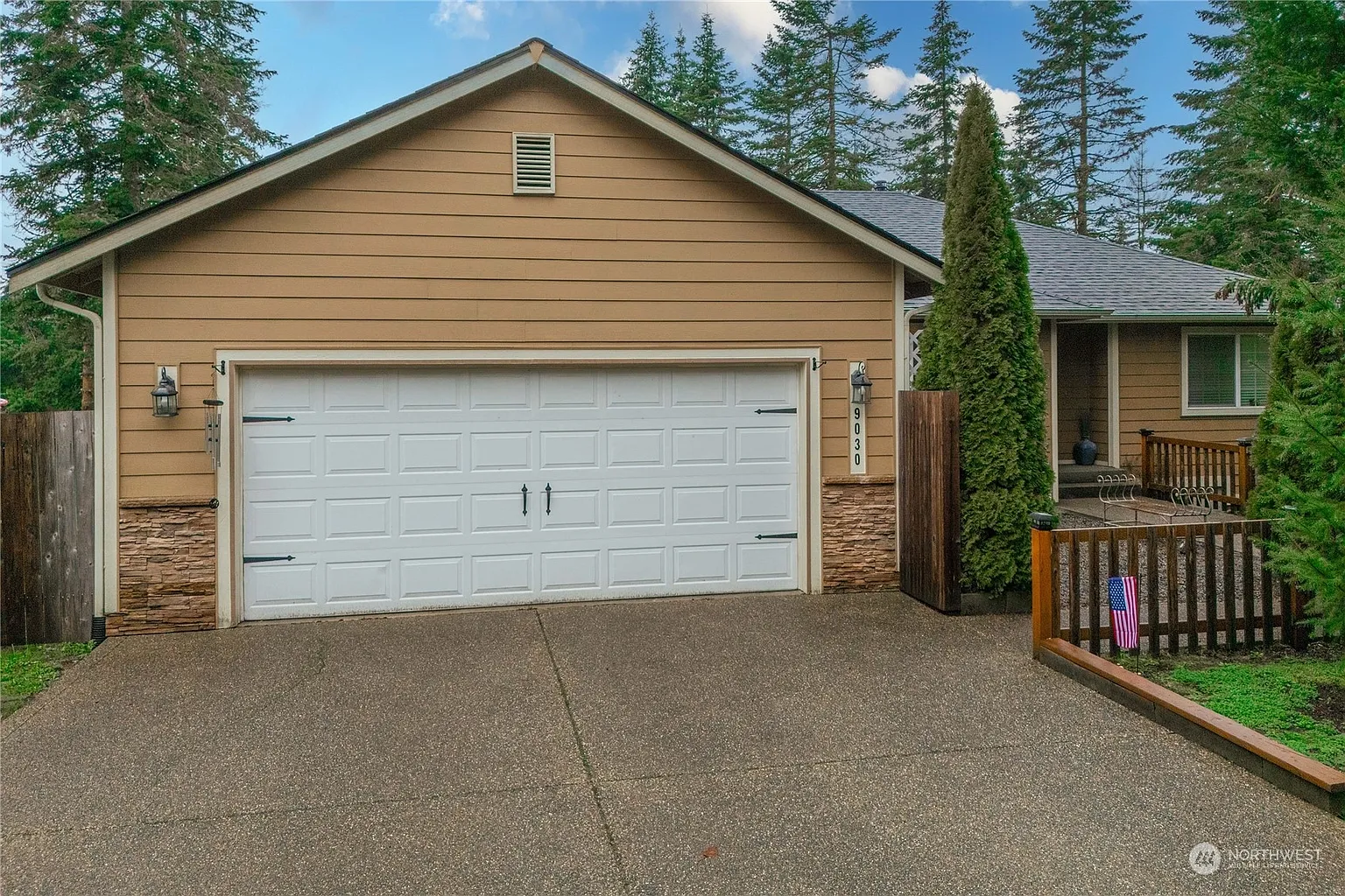 9030 176th Avenue SW photo 1