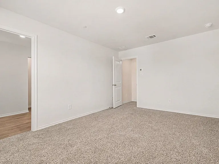 125 Arbor Dr — Photo 13