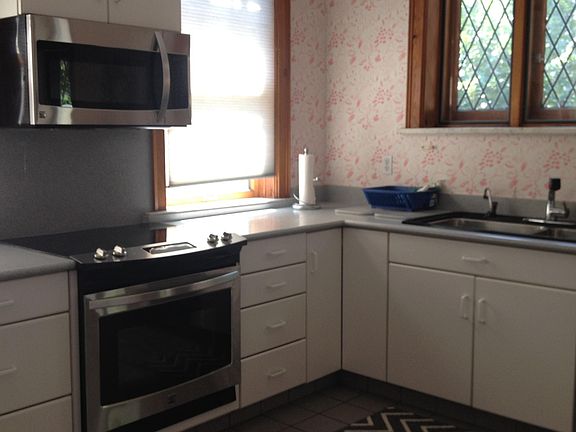 5th image of 7388 Northmoor Dr
